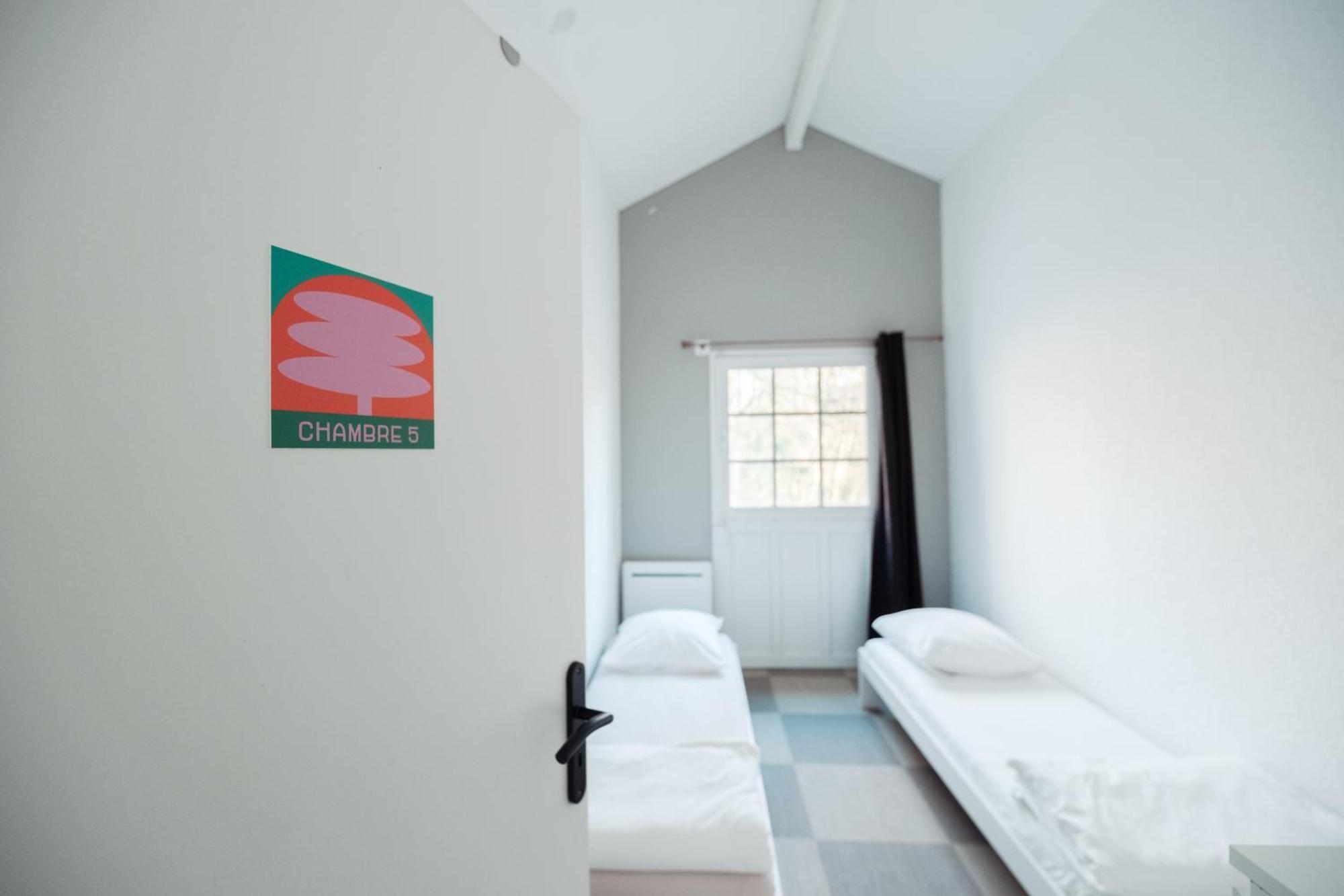 La Donaclaudre - Hebergement De Groupe En Pleine Nature, Ideal Pour Tous Vos Sejours ! 63 Couchages - 2 Grandes Salles - Salle De Jeux - Cuisine Professionnelle - Accessible Facilement - Localisation Attractive -Proche Paris & Disney Saint-Augustin  Esterno foto