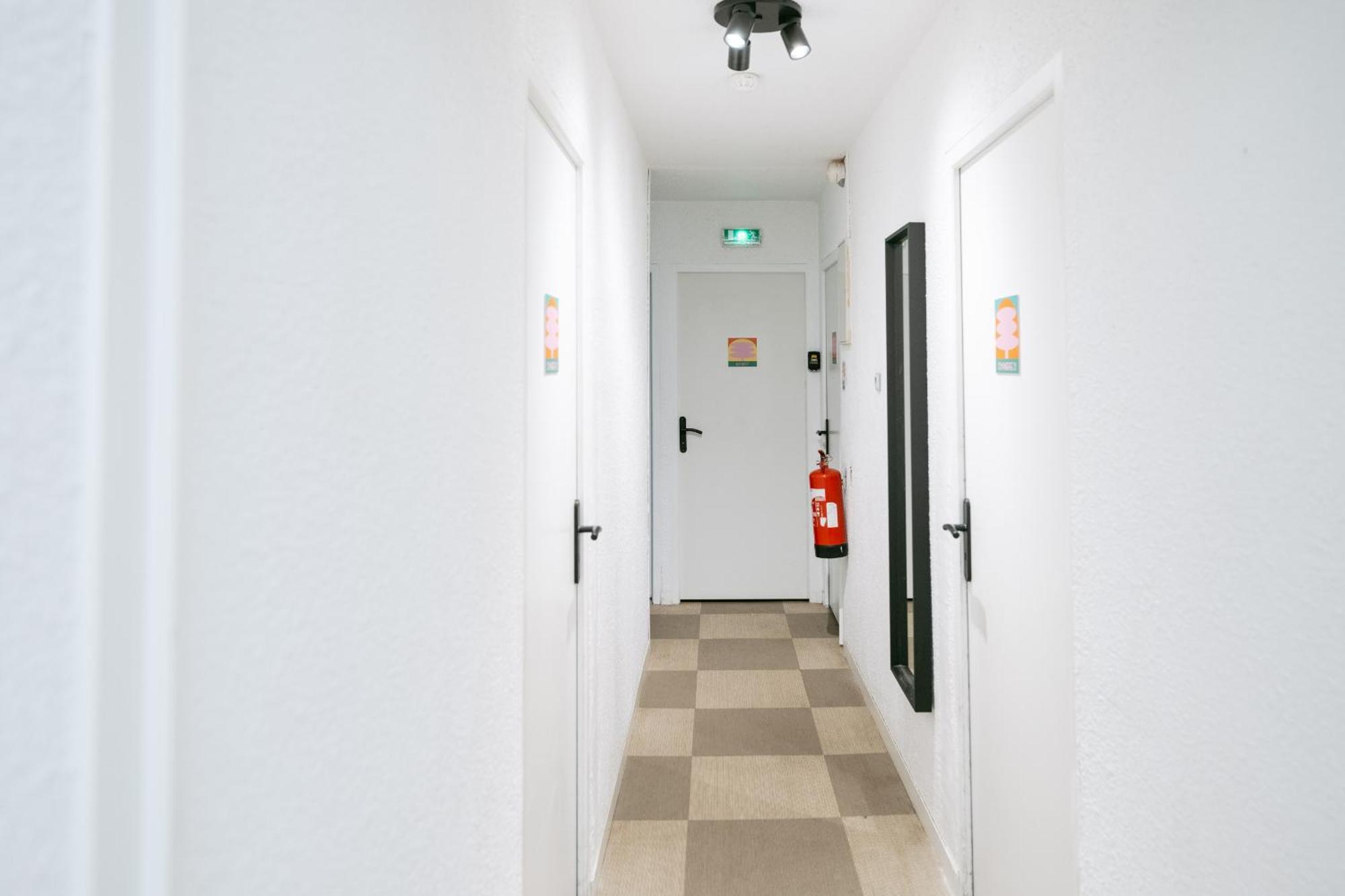La Donaclaudre - Hebergement De Groupe En Pleine Nature, Ideal Pour Tous Vos Sejours ! 63 Couchages - 2 Grandes Salles - Salle De Jeux - Cuisine Professionnelle - Accessible Facilement - Localisation Attractive -Proche Paris & Disney Saint-Augustin  Esterno foto