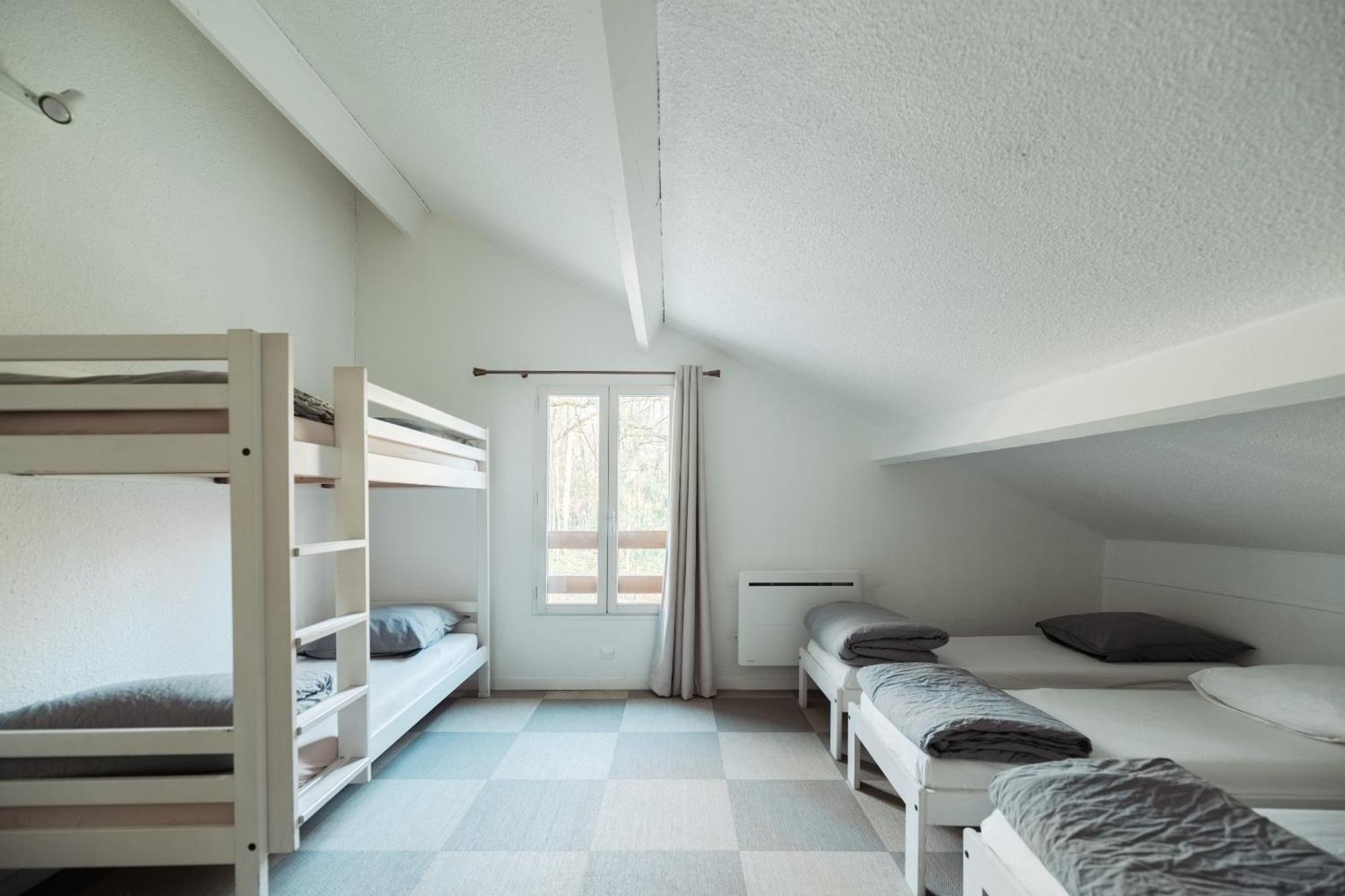 La Donaclaudre - Hebergement De Groupe En Pleine Nature, Ideal Pour Tous Vos Sejours ! 63 Couchages - 2 Grandes Salles - Salle De Jeux - Cuisine Professionnelle - Accessible Facilement - Localisation Attractive -Proche Paris & Disney Saint-Augustin  Esterno foto